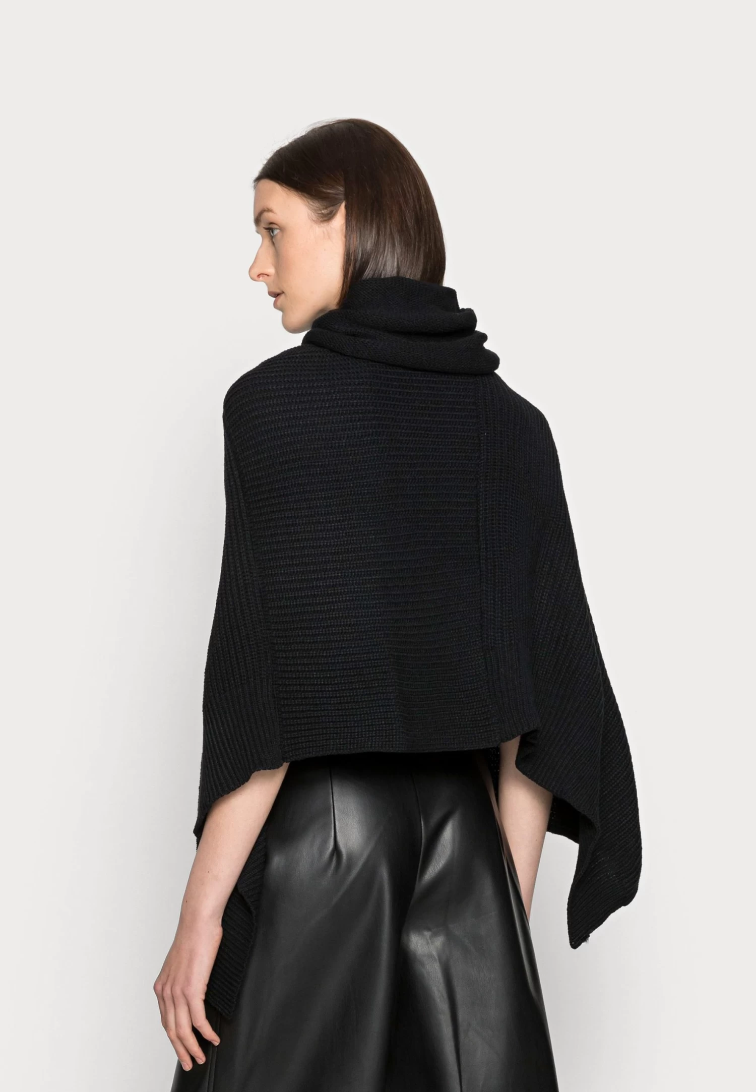 Anna Field Poncho - Black - Imagen 3