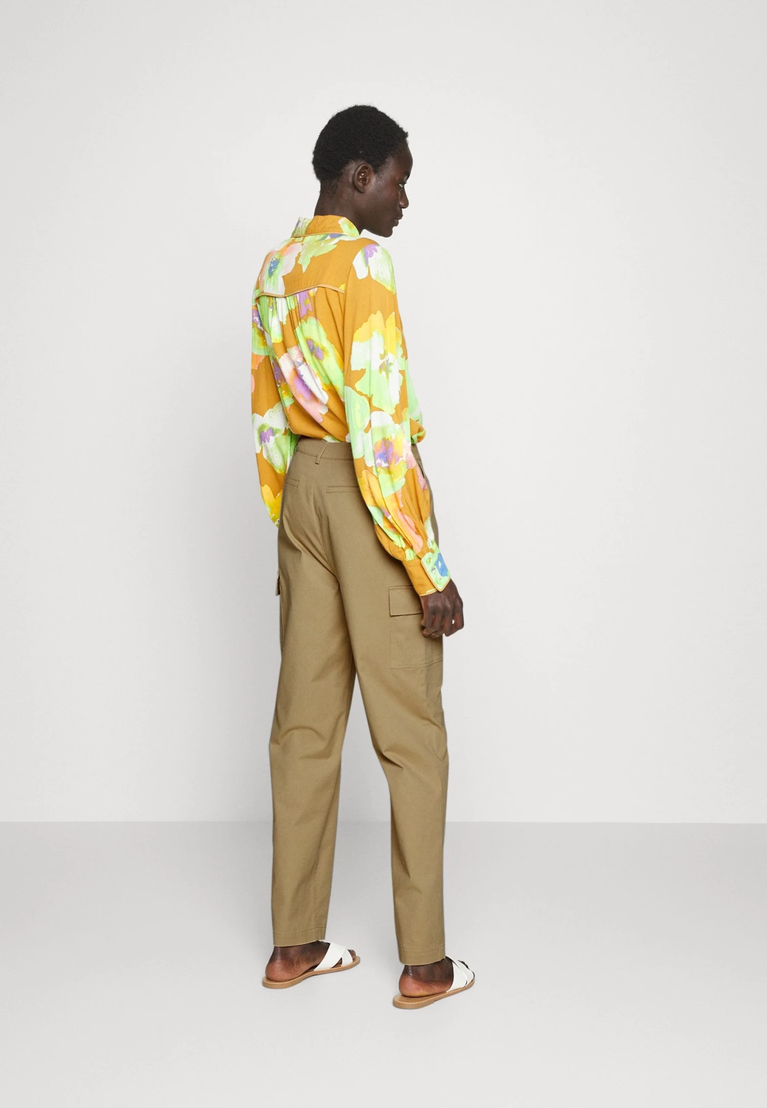 Pantalones Cargo - Beige - Imagen 3