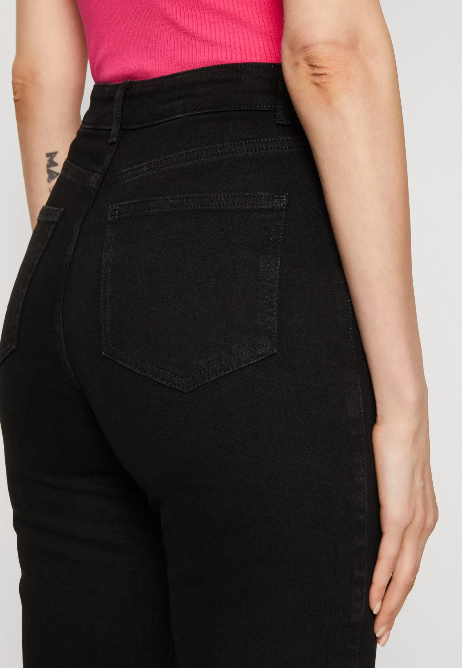 Anna Field Vaqueros Rectos - Black Denim - Imagen 4