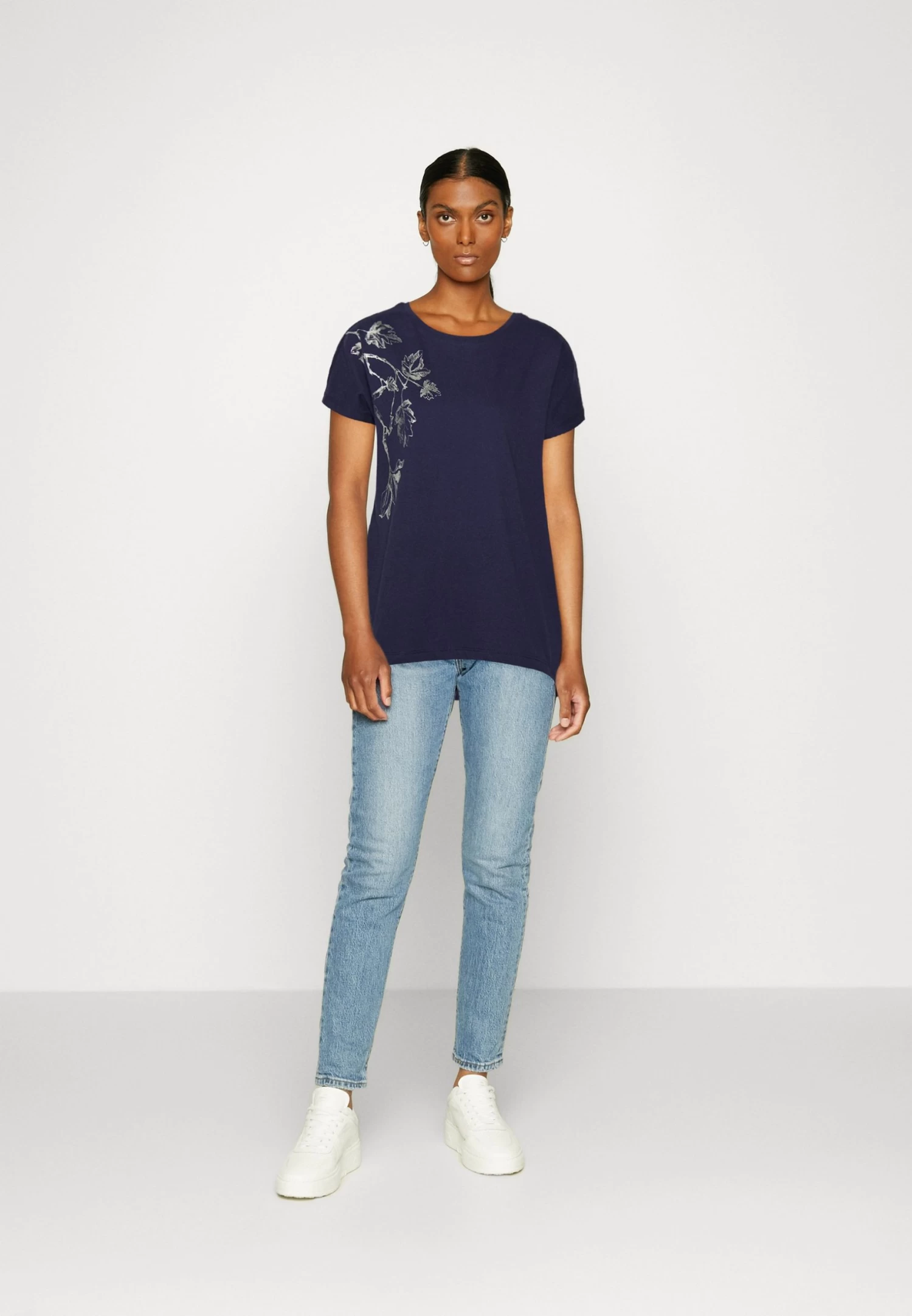 Anna Field Camiseta Estampada - Dark Blue - Imagen 2