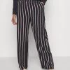 Wide Leg Pant - Pantalones - Dark Blue/Brown/White