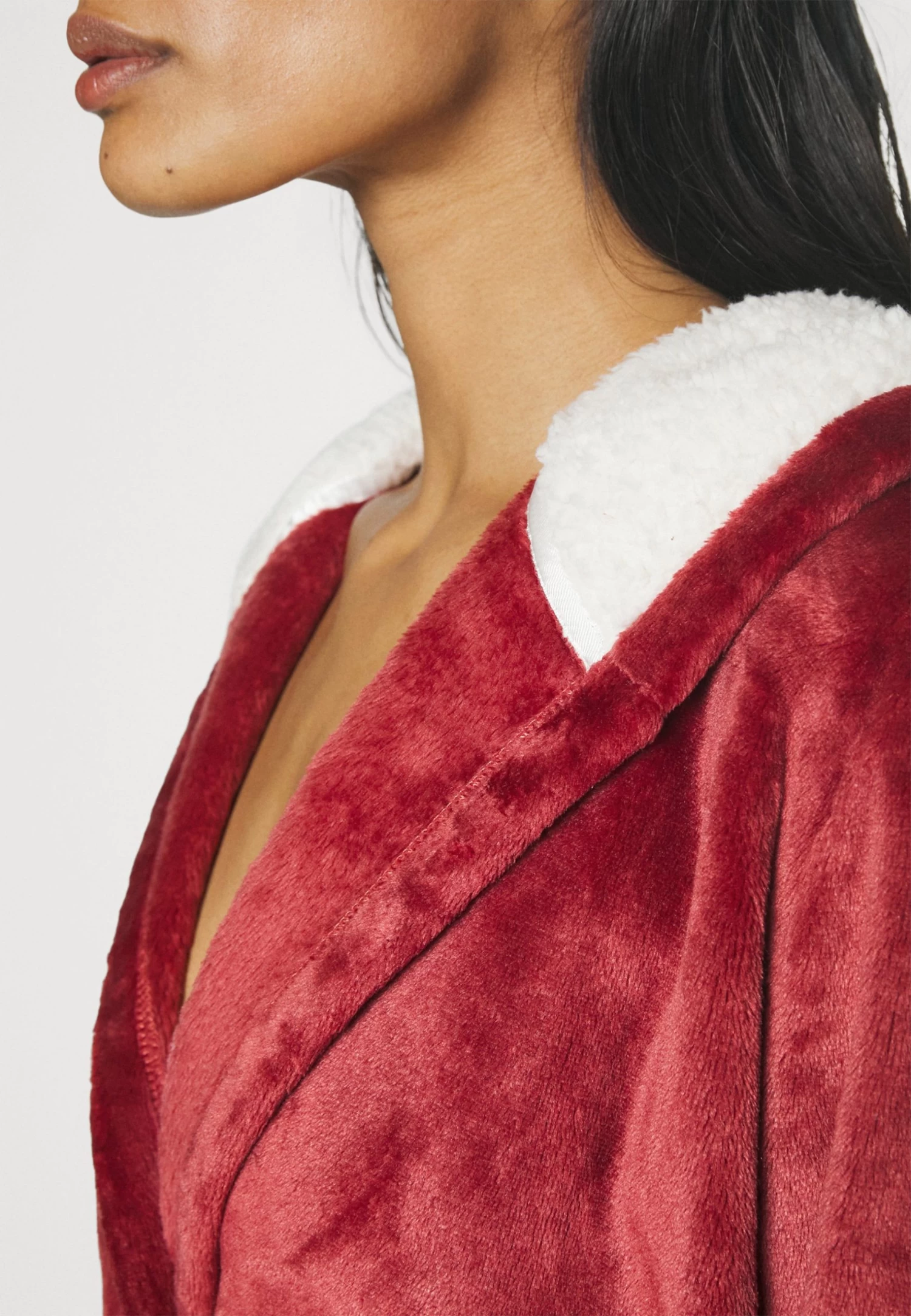 Anna Field Albornoz - Dark Red - Imagen 6