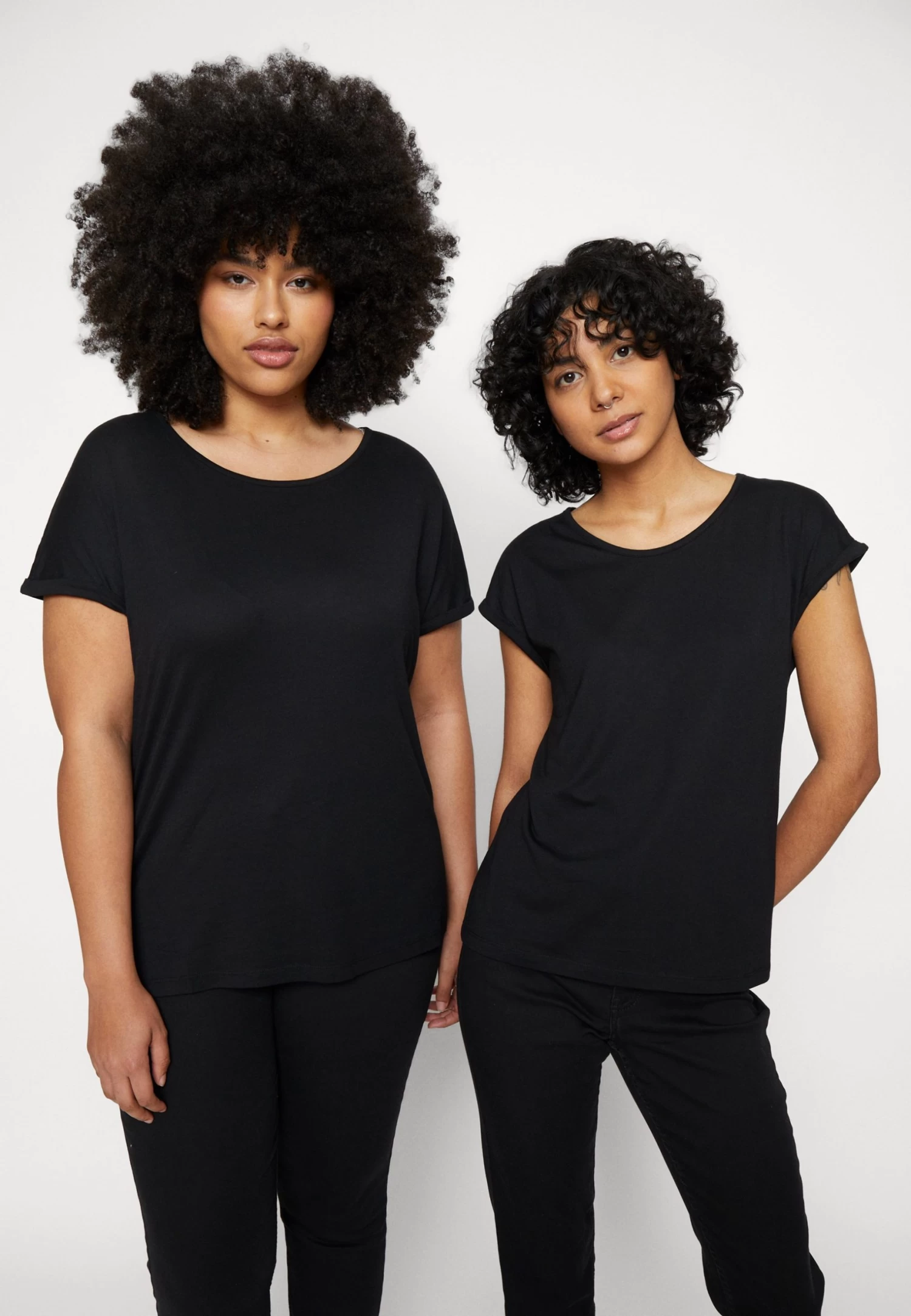 Anna Field 3 Pack - Camiseta Estampada - Light Blue/White/Black - Imagen 4